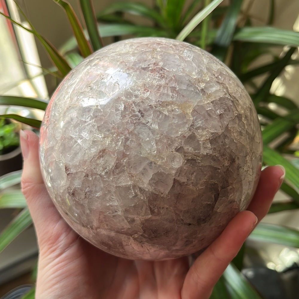 Fire Quartz Sphere ✨ - Picture 4 of 6